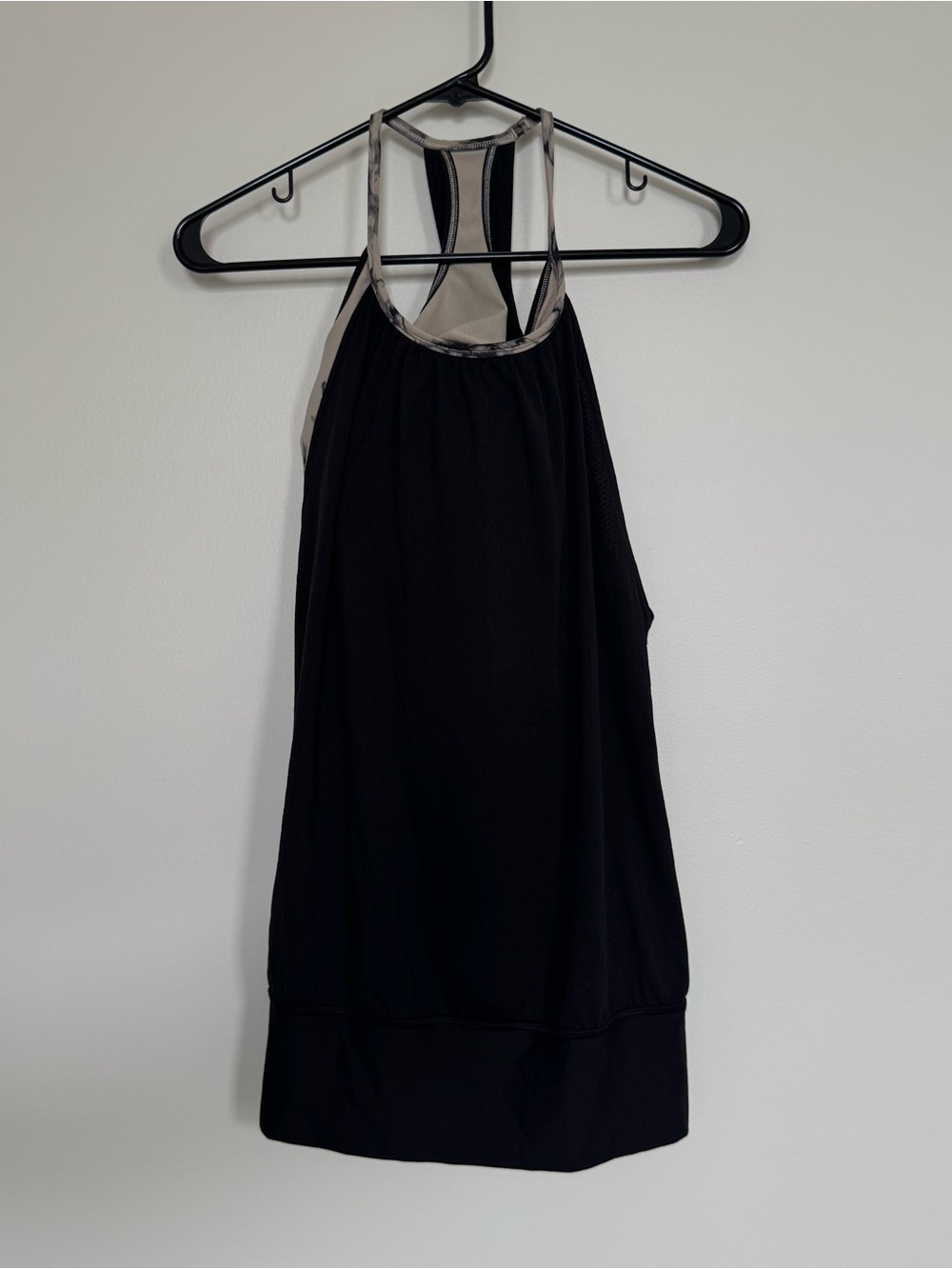 Lululemon Athletica No Limit Tank Top